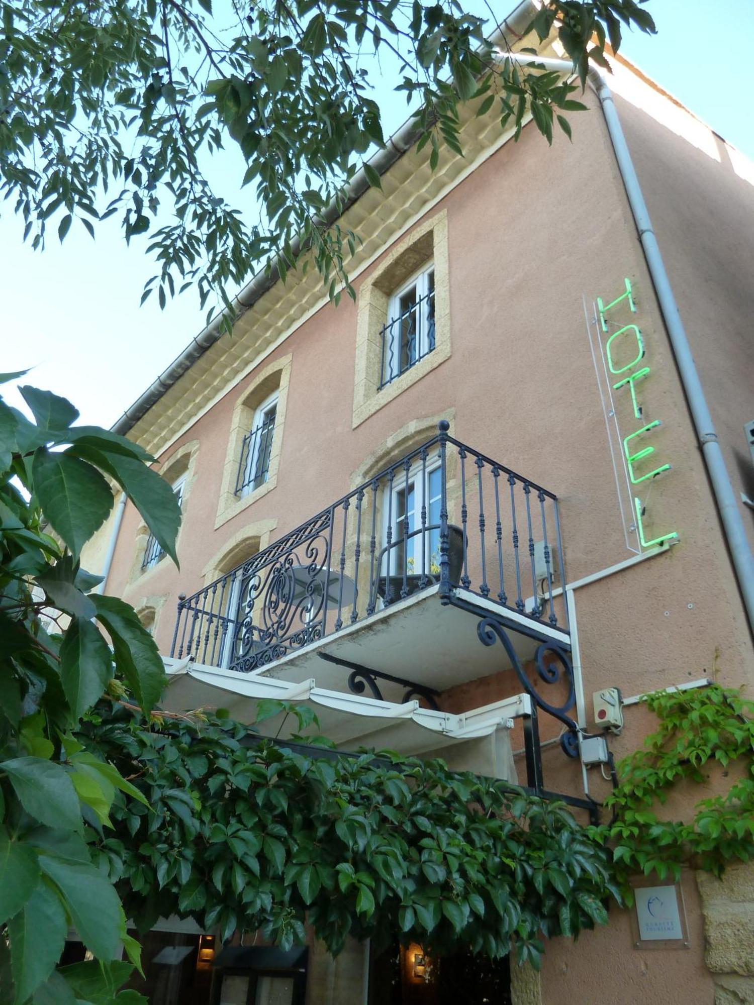 Logis Hotel Restaurant La Farigoule Sainte-Cecile-les-Vignes Екстер'єр фото